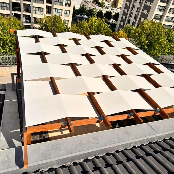 Çukur Mah. çevresi için Bayraktar Tente'nin İstanbul'da uyguladığı pergola tente örneği