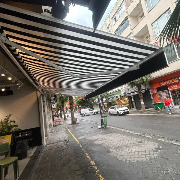 Rüstempaşa Mah. çevresi için Bayraktar Tente'nin İstanbul'da uyguladığı pergola tente örneği